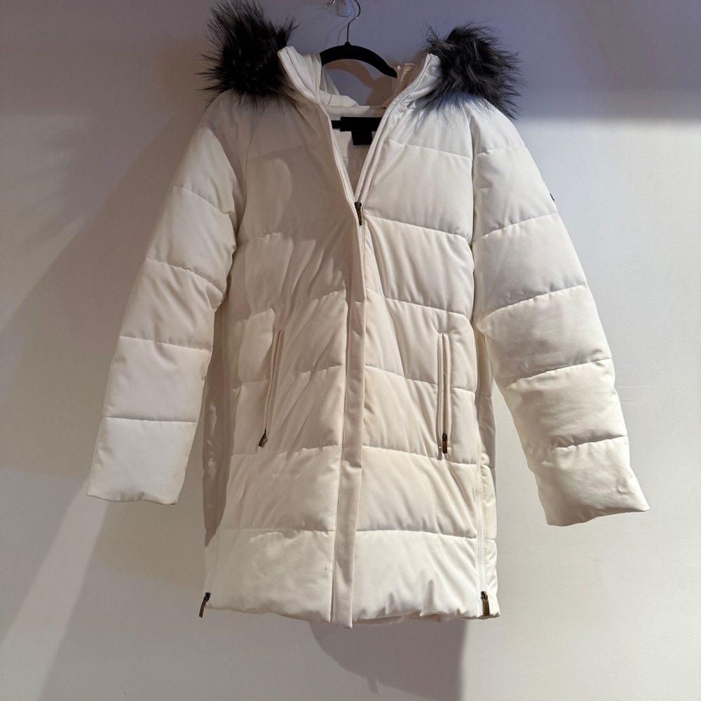 Donna Karan White Puffer Jacket | Size: Medium
